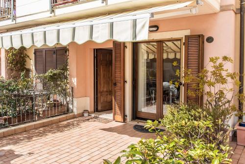 S289 - Sirolo, delizioso bilocale con portico