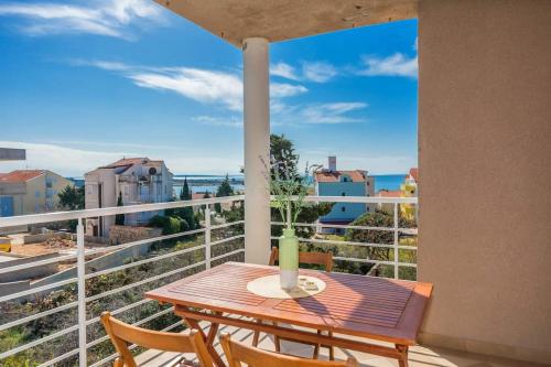 Rogina 1. sea view apartment