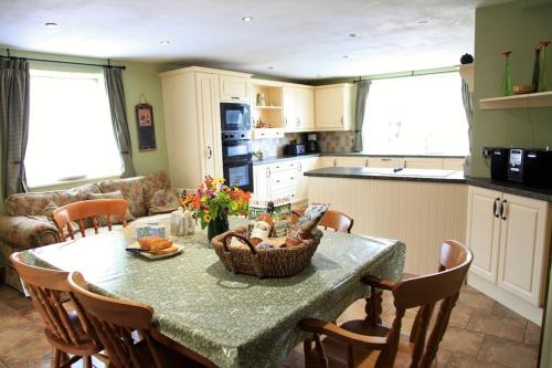 Dapur atau dapur kecil di Llanhedric House