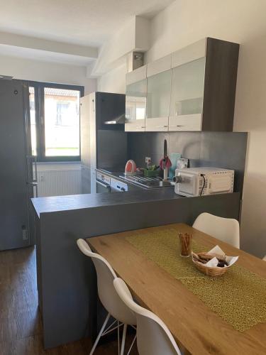 Cuisine ou kitchenette dans l'établissement Monteurzimmer in Bielefeld - Mitte