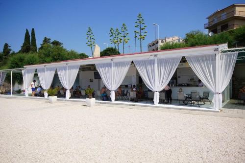 Apartment in Podstrana-Sv Martin with terrace, air conditioning, WiFi, washing machine 5117-5