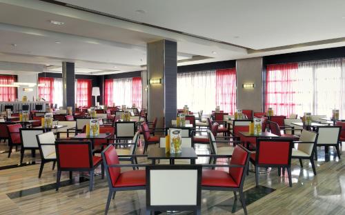 Restaurant ou autre lieu de restauration dans l'établissement Elba Carlota Beach & Convention Resort