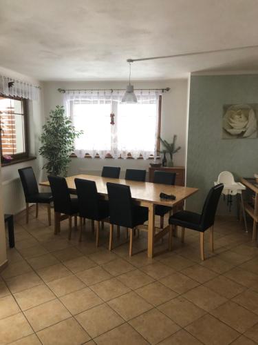 Ruang duduk di Villapark apartments 201, Lipno