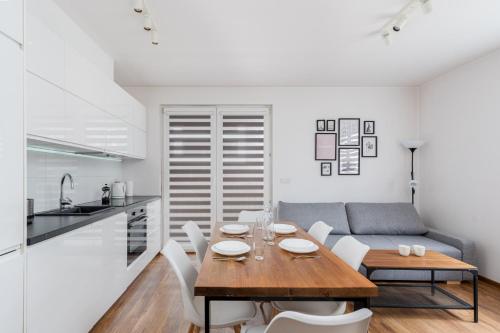 Zabłocie Apartment Best Location to Explore Krakow