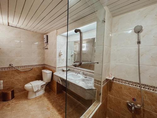 Ένα μπάνιο στο Hotel De Khuvieng