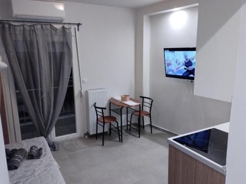 Ibis studio close to Aristotelous Square
