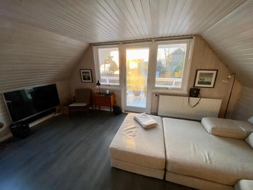 Gallery image of feriehus med havudsigt in Spodsbjerg