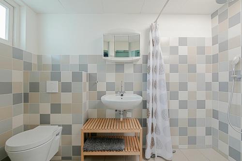 Koupelna v ubytování Vakantiehuis Annabelle - car-free park- Callantsoog
