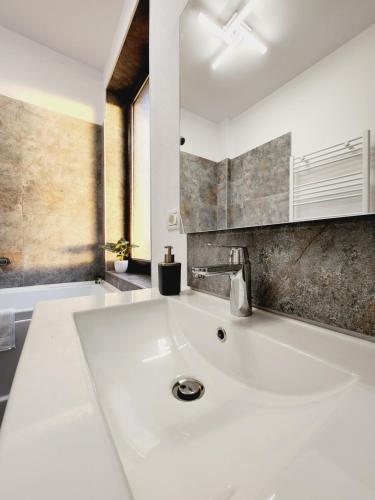Fotografie z fotogalerie ubytování Armina's Residence v destinaci Uisenteş