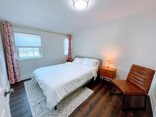 Fotografie z fotogalerie ubytování Phillips Academy Andover Two-Bedroom Apartment and Free Parking v destinaci Andover