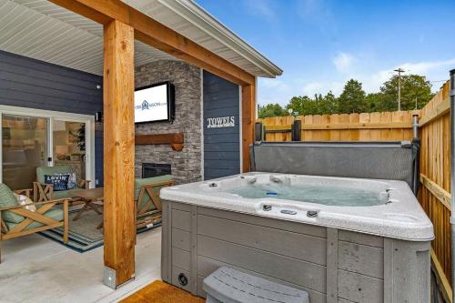 Φωτογραφία από το άλμπουμ του Boone Docks Lodge σε Μπράνσον