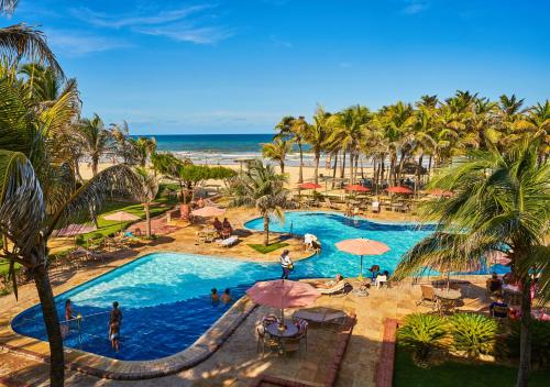 - Vistas aéreas a la piscina del complejo y a la playa en Beach Park Resort - Oceani, en Aquiraz