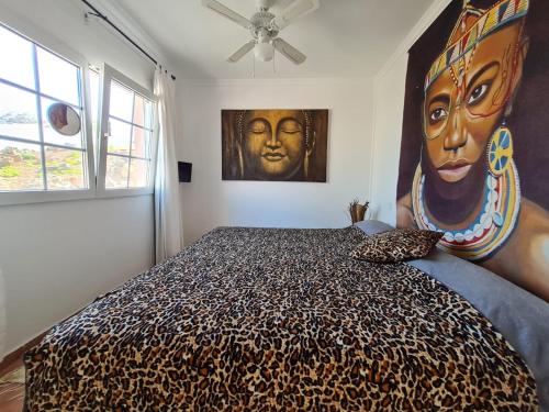 A bed or beds in a room at CASA SOL by Maria