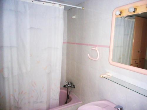Kylpyhuone majoituspaikassa Arcos 1 dorm LEK
