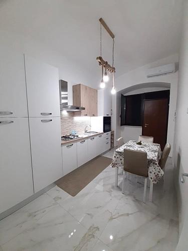 Capuozzo Home