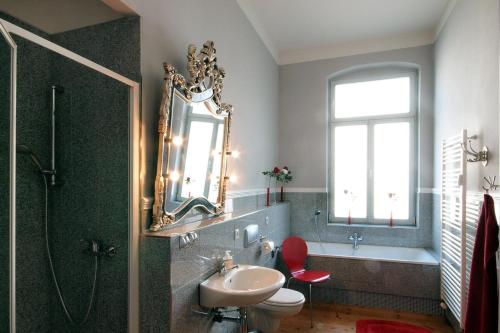 Ванная комната в Ferienwohnungen Villa Haniel Julius