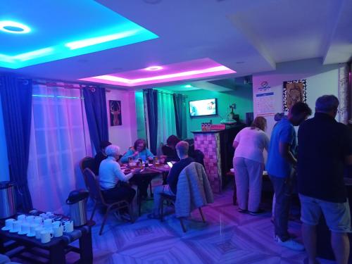 Ein Restaurant oder anderes Speiselokal in der Unterkunft Kentania Hotel & Spa, Nakuru - Kenya 
