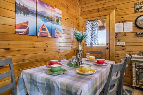 Serenity, A Rustic Log Cabin Retreat photo 21