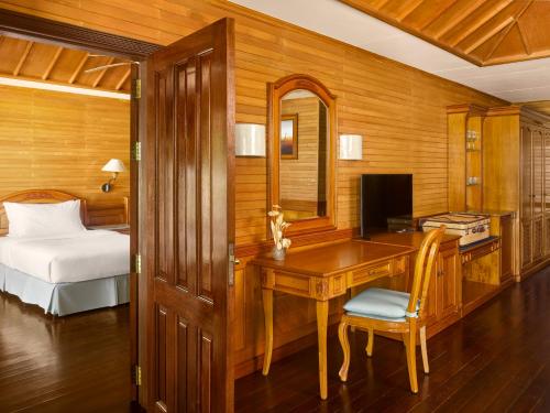 Katil atau katil-katil dalam bilik di Royal Island Resort Maldives