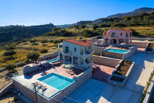 Πισίνα στο ή κοντά στο Alki Slow Living Villas
