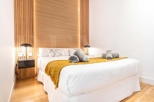 Posteľ alebo postele v izbe v ubytovaní Luxe apartment in the Historic Center by REMS