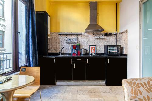 Kép Centrally Located Perfect Studio Flat in Beyoglu szállásáról Isztambulban a galériában