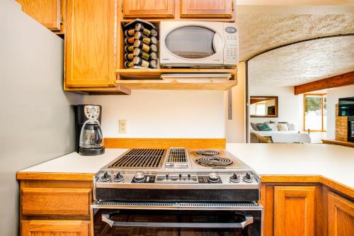 Timberline Getaway – Photos 5
