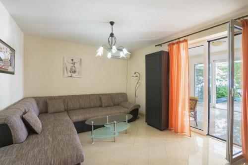 Gallery image of Golden bay in Bar