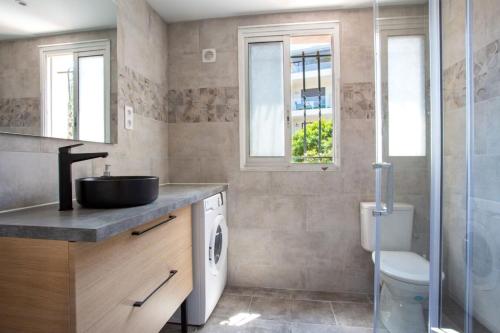 Air-conditioned studio near train station – Photos 4