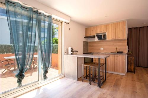 Air-conditioned studio near train station – Photos 5