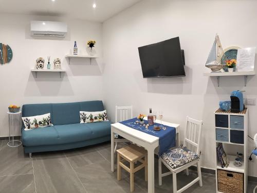 Μια τηλεόραση ή/και κέντρο ψυχαγωγίας στο LUCE DI MARE CASA VACANZE