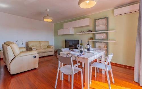 Modern 70m2 Apartment Green Pula 2 Bedrooms Sea View & Private Parking