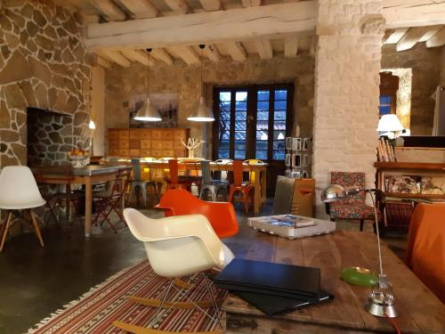 Et opholdsområde på la maison sous le château