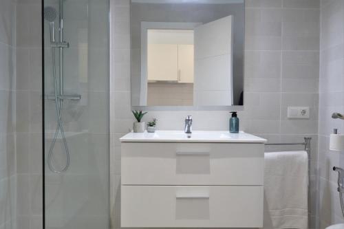 732 New Sea View Studio Las Americas +WIFI