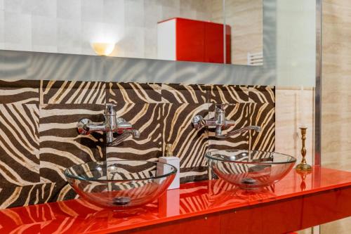 Η κουζίνα ή μικρή κουζίνα στο Apartamente La Teatru Safari