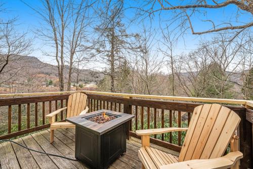 Gallery image of Hemlock Hideout in Banner Elk