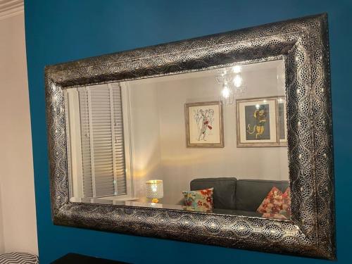 Gloucester Rd 2 mins away - Fab, new, trendy house photo 17