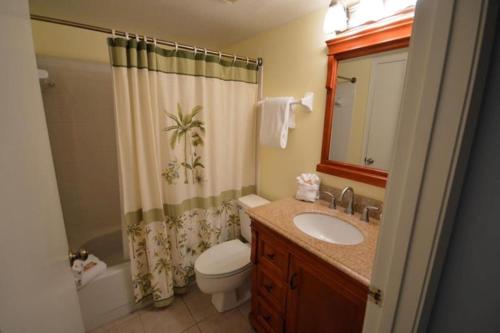 Ένα μπάνιο στο Unit 4106 - Ocean Racquet Resort