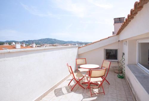 ATTIC DUPLEX 2 Terraces AA Parking