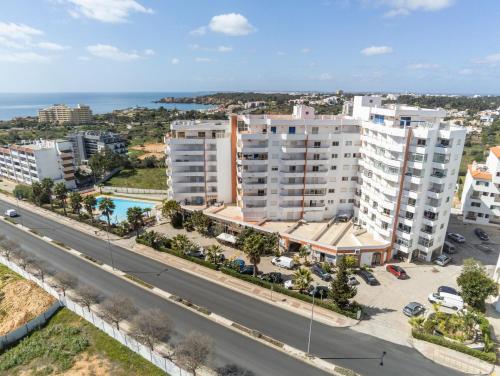 VAUMAR HOLIDAY RENTALS - BEACH & POOL