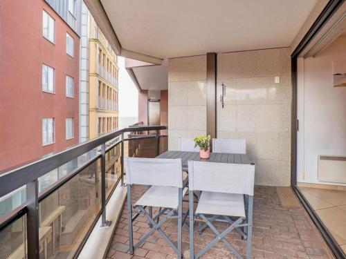 Balkoni atau teres di Luxury Stay in Blankenberge