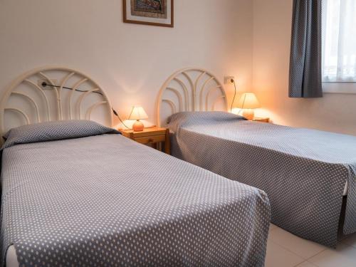 Posteľ alebo postele v izbe v ubytovaní PARADÍS I - Apartamento con piscina en Llançà - ES-228-46