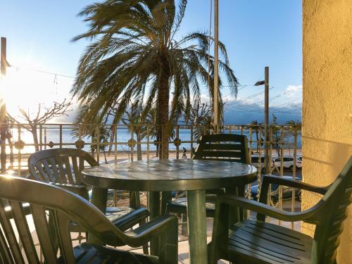 Apartamento luminoso 1 habitación frente al mar en Roses - ES-228-121