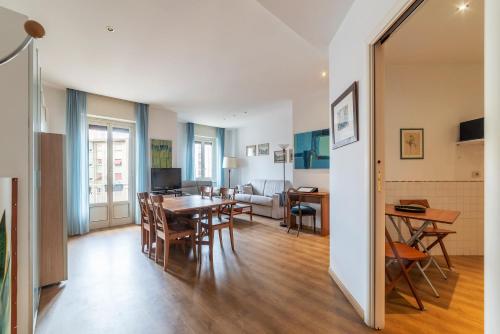 GuestHost - Sunny Apartment Piramide