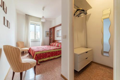 GuestHost - Sunny Apartment Piramide