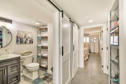 Koupelna v ubytování Oceanfront Resort Condo in North Myrtle Beach