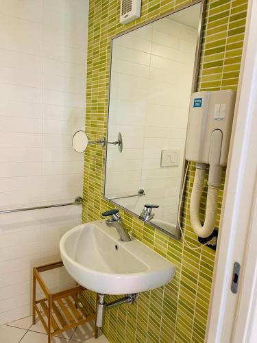 Gallery image of Regina Beach Holiday Apartments in Tirrenia
