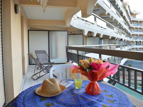 Appartement 2P, 4 Couchages, Terrasse et Salon de Jardin à 200m de la Plage, Fréjus - FR-1-226A-22