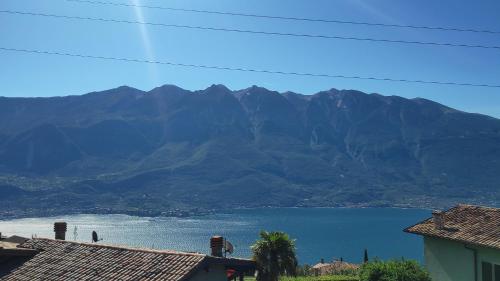 Casa dei Sogni Mezzema Terrace Lake view by Garda Domus mea
