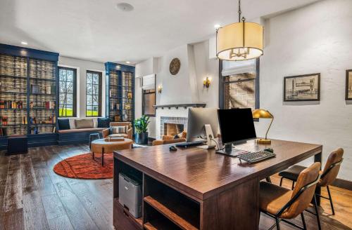 Posezení v ubytování Hyatt House Sacramento-Midtown